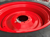Räder, Reifen, Felgen & Distanzringe Trelleborg Trelleborg VF 710/60R42 + 600/60R30