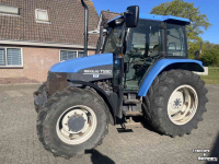 Schlepper / Traktor New Holland TS90 SDC 24/24