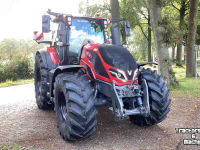 Schlepper / Traktor Valtra Q285 Tractor