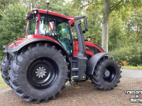 Schlepper / Traktor Valtra Q285 Tractor