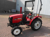Obsttraktor Shibaura st330