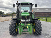 Schlepper / Traktor John Deere 6220