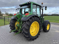 Schlepper / Traktor John Deere 6220