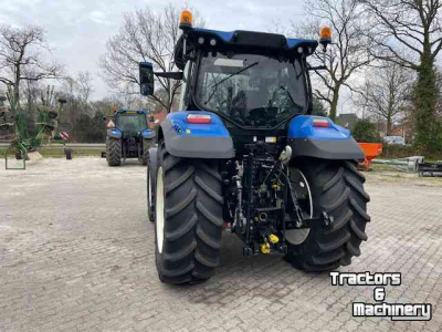 Schlepper / Traktor New Holland T 6155