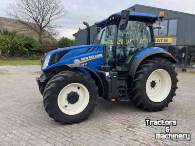 Schlepper / Traktor New Holland T 6155