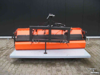 Kehrmaschine Hofstede Veegmachine  veeg borstel machine trekker tractor 60cm borstel