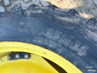 Räder, Reifen, Felgen & Distanzringe BKT 300/95R52 en 270/95R36