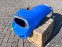 Diverse Gebrauchte Teile New Holland T4.75S Rechter spatbord 48078950