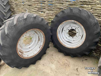 Räder, Reifen, Felgen & Distanzringe Case-IH 12w x 26 vaste velgen van 956XL / 1056XL