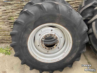 Räder, Reifen, Felgen & Distanzringe Case-IH 12w x 26 vaste velgen van 956XL / 1056XL