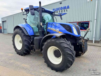 Schlepper / Traktor New Holland T7.230 Auto Command