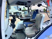 Schlepper / Traktor New Holland T7.230 Auto Command