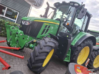 Schlepper / Traktor John Deere 6100m