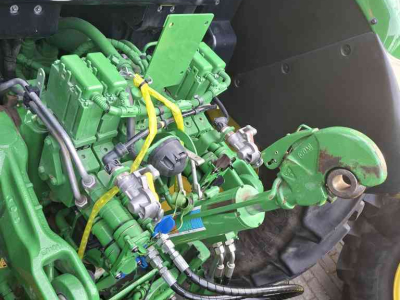 Schlepper / Traktor John Deere 6100m