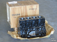 Schlepper / Traktor New Holland T 3030/T 3020 Motorblok  Boomer 40 Parts nr:87289321/87289298 Cilinderkop MT20117716
