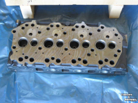 Schlepper / Traktor New Holland T 3030/T 3020 Motorblok  Boomer 40 Parts nr:87289321/87289298 Cilinderkop MT20117716