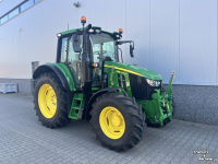 Schlepper / Traktor John Deere 6100M