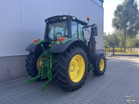 Schlepper / Traktor John Deere 6100M