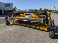 Maisgebiss New Holland 380FP Gras Pickup