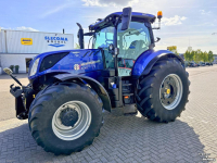 Schlepper / Traktor New Holland T7.270AC Stage V Blue Power