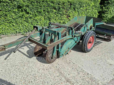 Kartoffelroder BAV voorraadrooier aardappelrooier