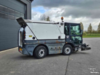 Kehr- und Kehrsaugmaschinen Schmidt Swingo 200 City-Cleaner