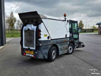 Kehr- und Kehrsaugmaschinen Schmidt Swingo 200 City-Cleaner