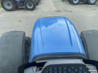 Schlepper / Traktor New Holland T7040
