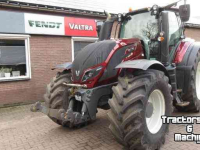 Schlepper / Traktor Valtra T174 Versu Smarttouch Tractor