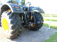 Schlepper / Traktoren JCB Fastrac 4220