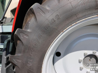 Schlepper / Traktor Massey Ferguson 6S.180 Dyna-VT Exclusive