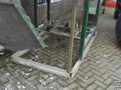 Kistenfüllgeräte  EIGENBOUW