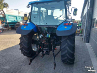 Schlepper / Traktor New Holland T5050 met voorlader