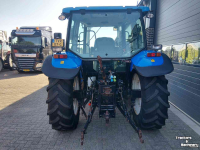 Schlepper / Traktor New Holland T5050 met voorlader