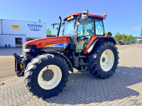 Schlepper / Traktor New Holland TM155 Range Command