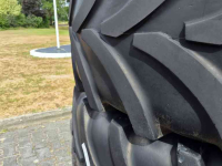 Räder, Reifen, Felgen & Distanzringe Vredestein 2x Vredestein 650/65R42, Fendt 700, 800