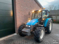 Schlepper / Traktor New Holland TL100