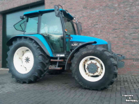 Schlepper / Traktor New Holland TL100