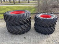 Räder, Reifen, Felgen & Distanzringe Trelleborg 650/65R38  540/65R28 TM800 nieuw op 8-gaats velgen