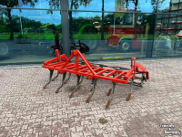 Grubber  Vaste tand cultivator