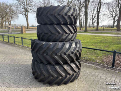 Räder, Reifen, Felgen & Distanzringe Trelleborg 650/65R38  540/65R28 TM800 nieuw op 8-gaats velgen