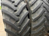 Räder, Reifen, Felgen & Distanzringe Trelleborg 750/70 R44