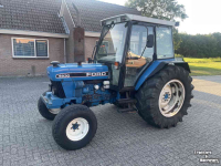 Schlepper / Traktor Ford 4830 16-speed dual power
