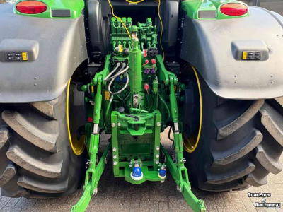 Schlepper / Traktor John Deere 6R250 Command-Pro