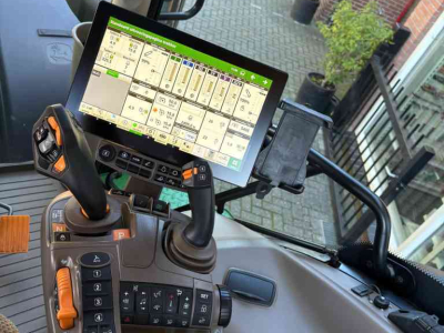 Schlepper / Traktor John Deere 6R250 Command-Pro