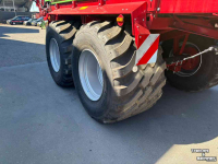 Lade- und Dosierwagen Strautmann Giga Vitesse CFS 3601 opraapwagen