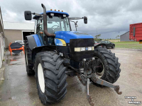 Schlepper / Traktor New Holland TM 190