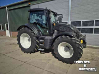 Schlepper / Traktor Valtra N 175 Direct