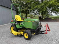 Gartentraktoren John Deere 655 Diesel 4wd met maaidek fronthef