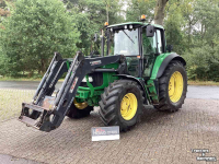 Schlepper / Traktor John Deere 6420 S